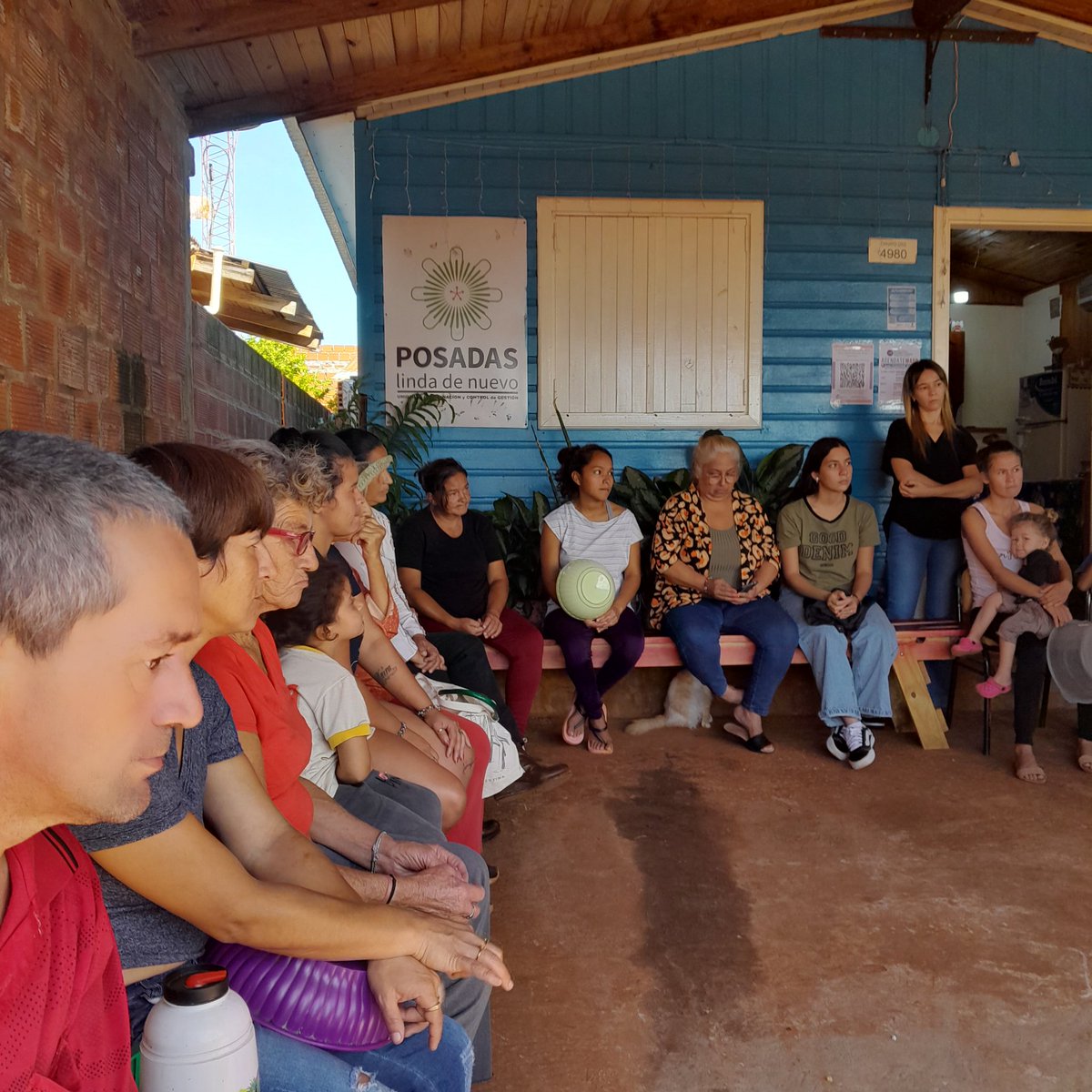 observatorio_g's tweet photo. Este miércoles 🗓️ 14 de mayo, la @muniposadas y el Observatorio de Violencia Familiar y de Género de Misiones , brindaron una charla sobre Prevención de Violencia. El encuentro tuvo lugar en el Comedor y Merendero “Pancita Feliz” (Barrio 508 viviendas 🏘️) https://t.co/oVSxPtRDIg