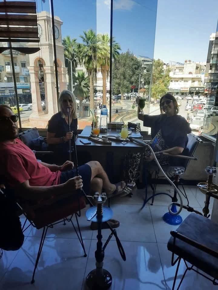 Omar_Madaniah's tweet photo. لو شاهدوا ايتام الاسد صورة السياح الأجانب في إدلب سوف يقولون عنهن سبايا https://t.co/WCJU0DHS42