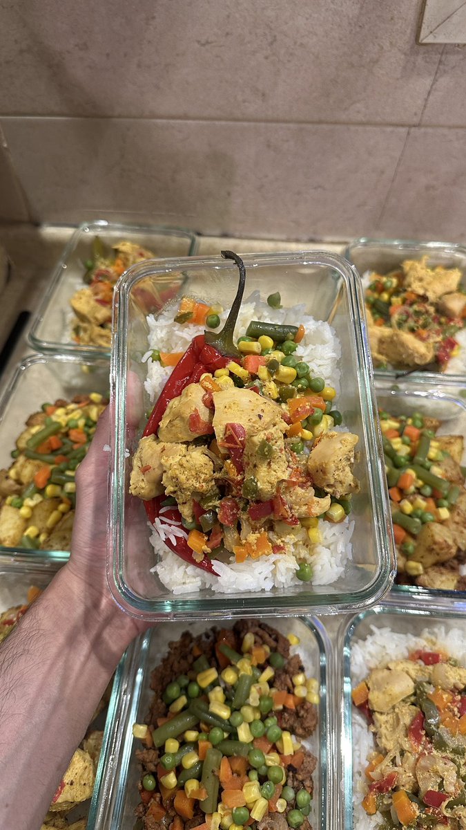 1nwfl's tweet photo. تجهيز وجبات الاسبوع 🍽️🍜 https://t.co/iiVz7XAvrQ