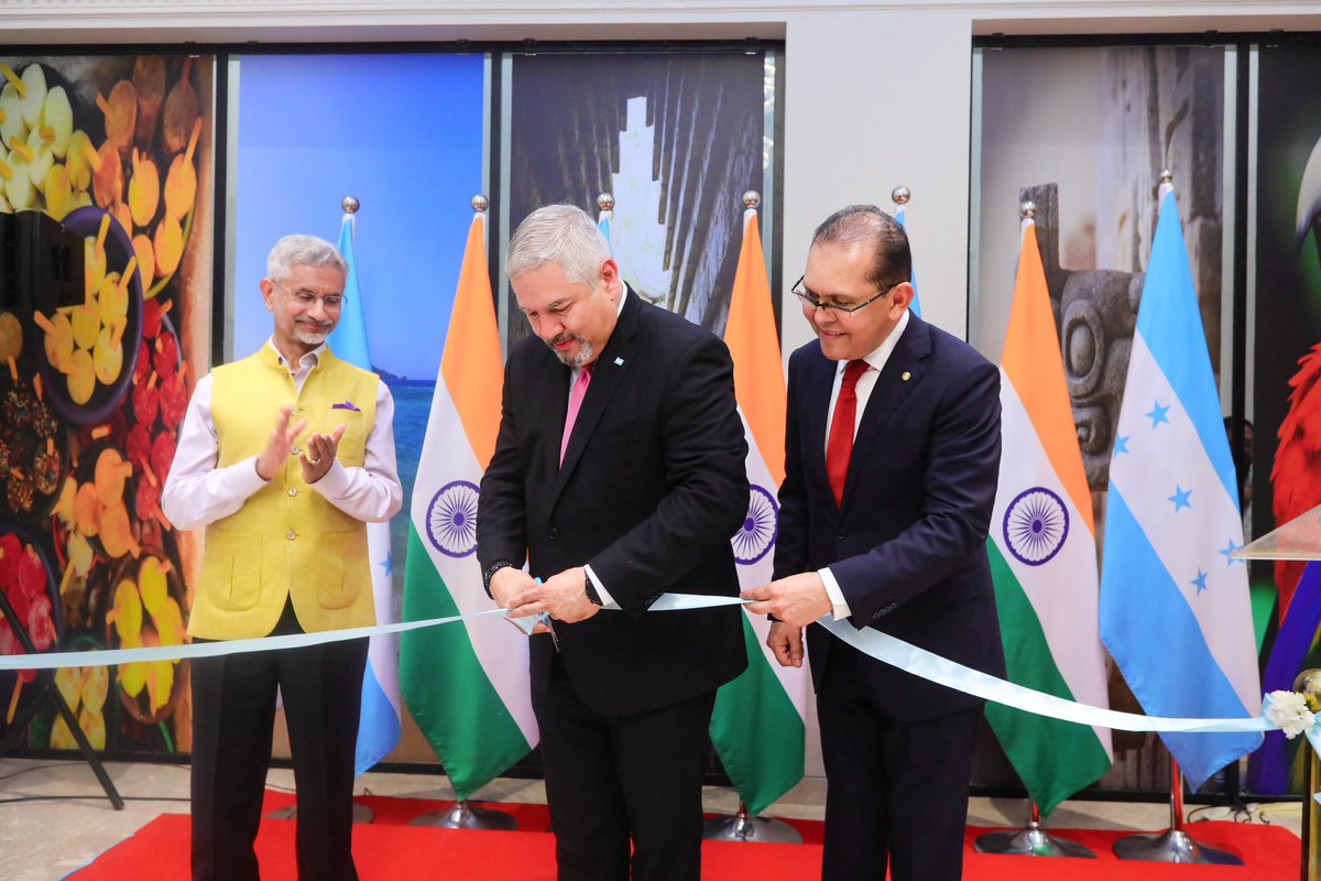 EmbajadadeHondurasGt tweet media