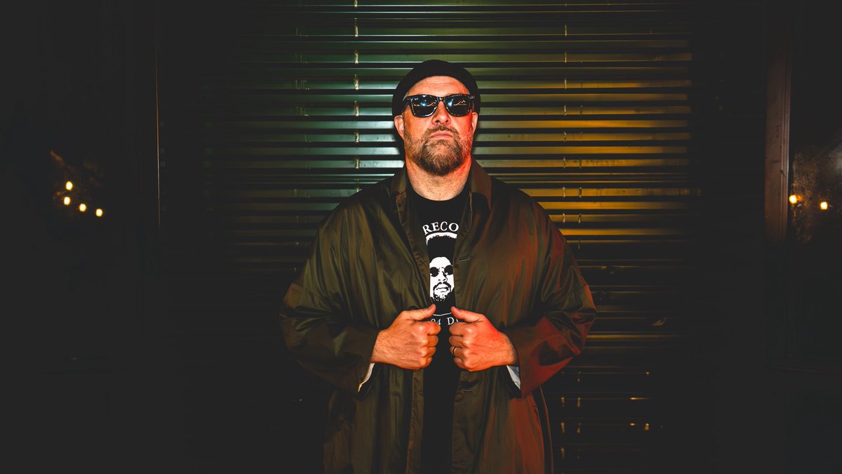 VonStroke tweet media