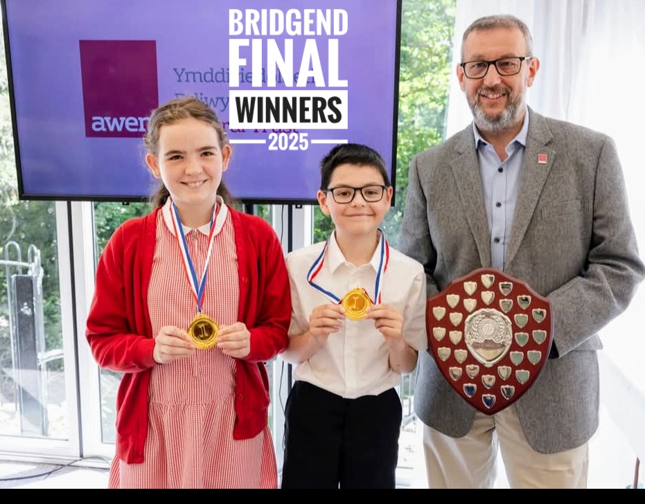 Congratulations to Evelyn and Edward, who won The 2025 Bridgend final of Awen Libraries’ annual World Book Day Quiz. This was held at Bryngarw House this morning.This is a fantastic achievement and we are so proud of you! 
Read more here: ow.ly/U2Ua50VTi95