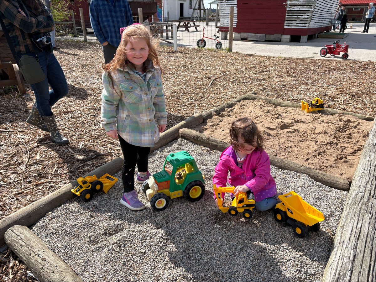 Our Preschool students had a wonderful time last week on their end-of-year field trip to Grandpa Tiny's farm. They saw a one-room schoolhouse, fed animals, collected eggs, and more!