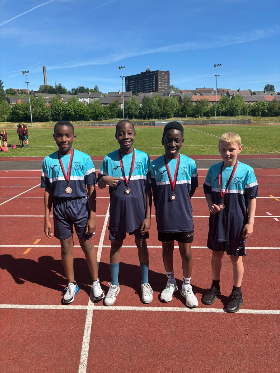 StPatricksPS15's tweet photo. Congratulations to our athletes who took part in the Primary Relays today. The sun shone and they came home with medals too. Thank you to Paul and @32ndscouts for providing transport.🥉🥉🥉 https://t.co/BRKmwKEgjT