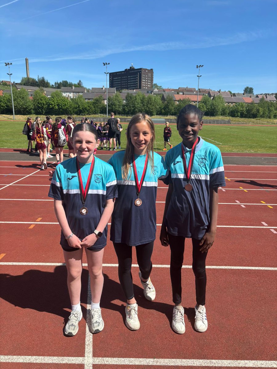 StPatricksPS15's tweet photo. Congratulations to our athletes who took part in the Primary Relays today. The sun shone and they came home with medals too. Thank you to Paul and @32ndscouts for providing transport.🥉🥉🥉 https://t.co/BRKmwKEgjT