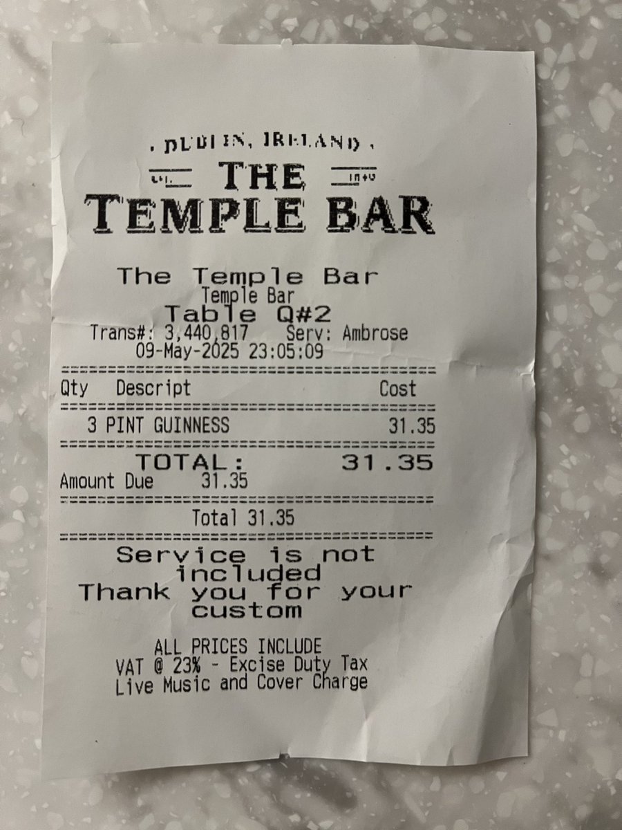 GolFlexxion's tweet photo. Dublin is Ireland’s version of Nashville but with WAY better beer options.  Does anyone work on Fridays?? Also, the Seagulls give zero F’s #Aggressors https://t.co/50iO4CKkVd