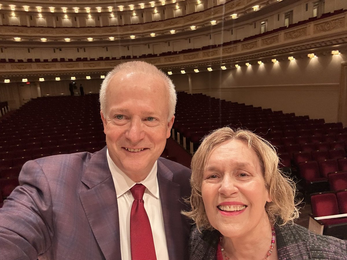 HeartBobH's tweet image. Graduation is always a great reminder that despite all the stressors and pressures in the world, there are many really bright, enthusiastic, caring people entering medicine and science. Terrific day @WeillCornell @carnegiehall