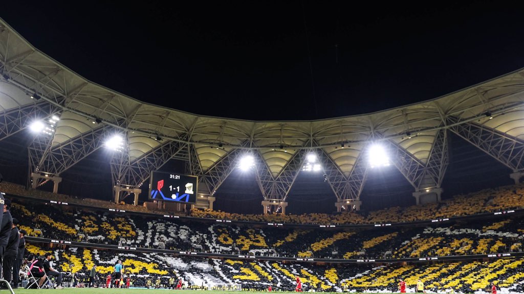 " الحسم قبل النهاية… والذهب اختار وجهته 🏆"
نبارك لنادي الاتحاد تحقيق دوري روشن للمحترفين. موسم متكامل تُوّج بذهب مستحق، عمل جماعي من إدارة ولاعبين وجهاز فني، وجمهور عاش التفاصيل من البداية للنهاية. مبروك للعميد وجماهيره