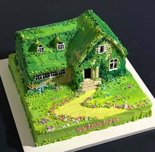 300moods's tweet image. kiki delivery inspired cake 🏡