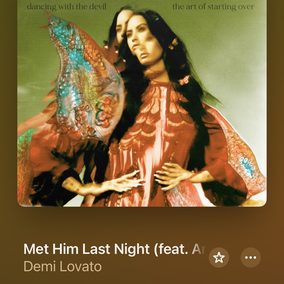 theegrandeheels's tweet image. so there’s this hit…