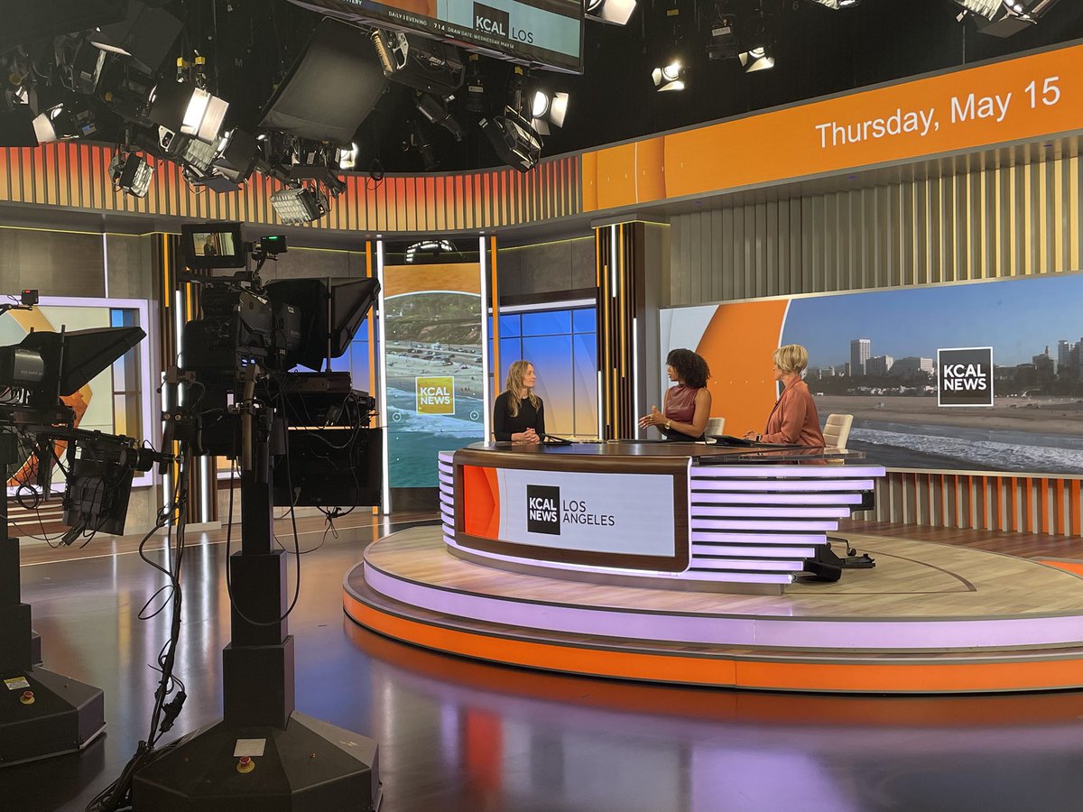 Spent the morning at the LA CBS studio with Dr. Hannah Milch, who talked about her latest study on AI &amp; interval breast cancer. #KCALNEWS 

The study: uclahealth.org/news/release/a…