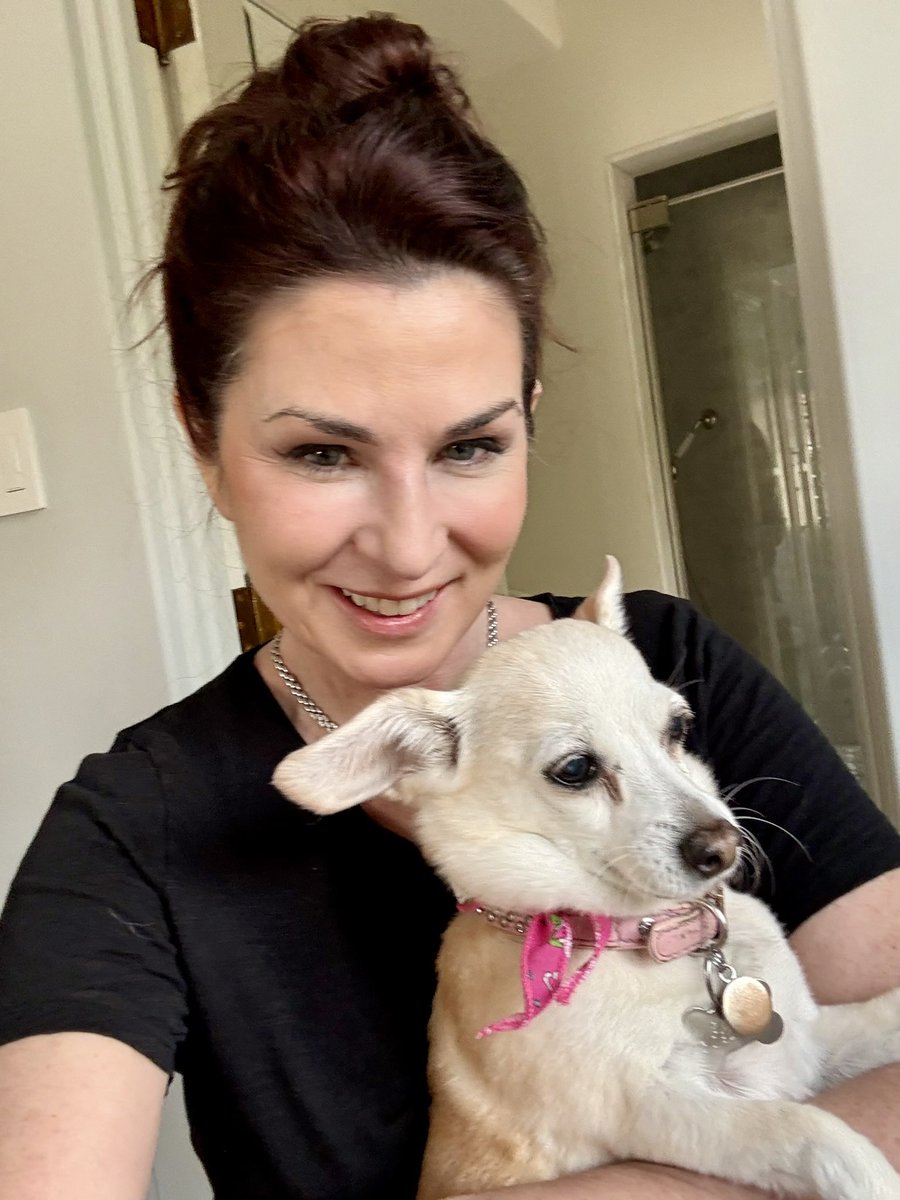 tori london tweet media