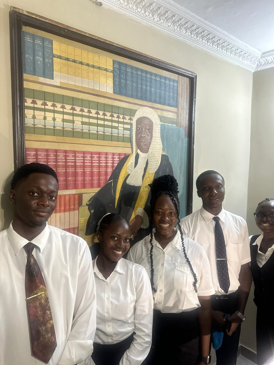 LMCOOU's tweet photo. We also had the honour of visiting the law firm of the distinguished Chief Okpoko, SAN. An iconic figure in Nigeria’s legal landscape and jurisprudence.
During our visit, he shared insights from his wealth of experience and
#delta25
#legalsummit25
#buildingabrightfuture https://t.co/yHoO7U5z6S