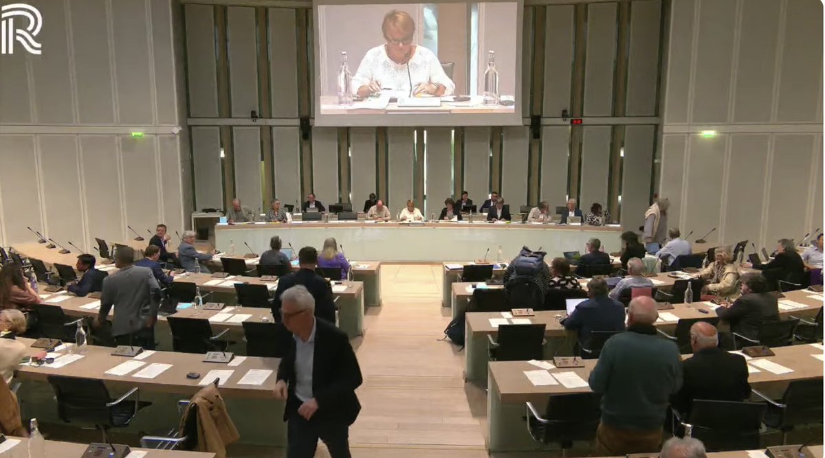 ElusPRRennes's tweet photo. [#conseilRM]Le Conseil de Rennes Métropole a adopté à l’unanimité un vœu proposé par Madame la Présidente, en soutien à Envie 35. Face au retrait brutal d’Ecosystem, ce vœu réaffirme notre attachement au réemploi solidaire, à l’insertion et à la préservation des emplois menacés. https://t.co/M5EId4tdRn