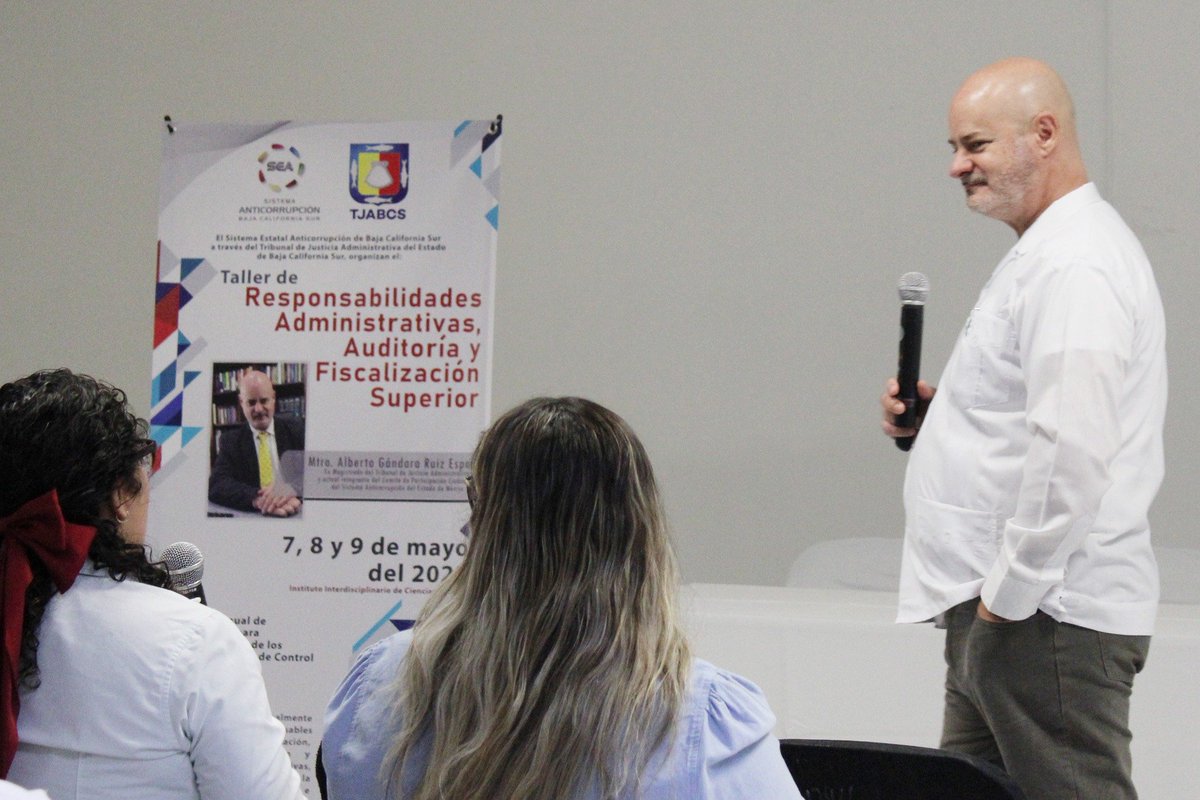 “Responsabilidades Administrativas, Auditorías y Fiscalización Superior”
Módulo II: Ley General de Responsabilidades Administrativas. La ponencia fue impartida por el Mtro. Alberto Gándara Ruiz Esparza, ex Magistrado del Tribunal de Justicia Administrativa del Estado de México.