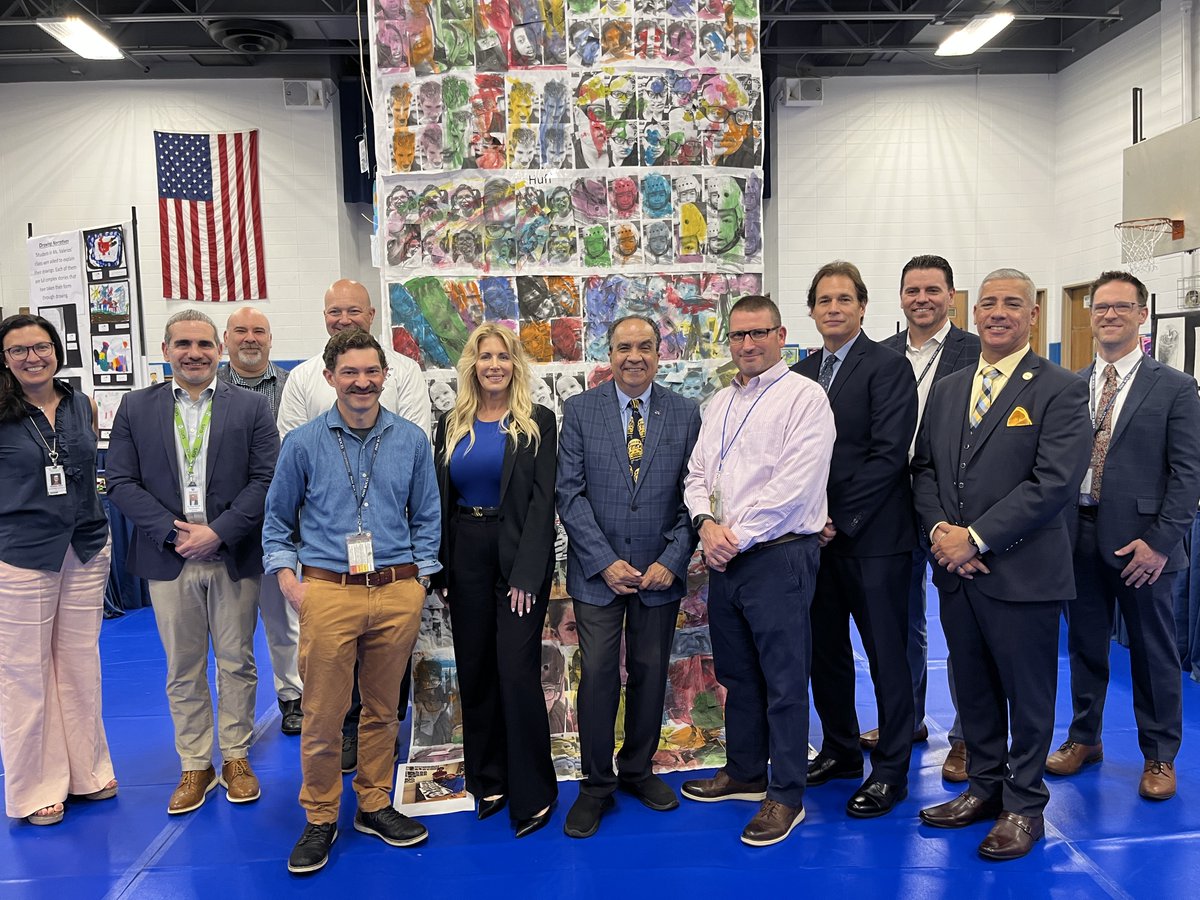 Thank you to our esteemed guests who visited our incredible student Art Show today on our campus! Jesse Steiner's students outdid themselves yet again!
