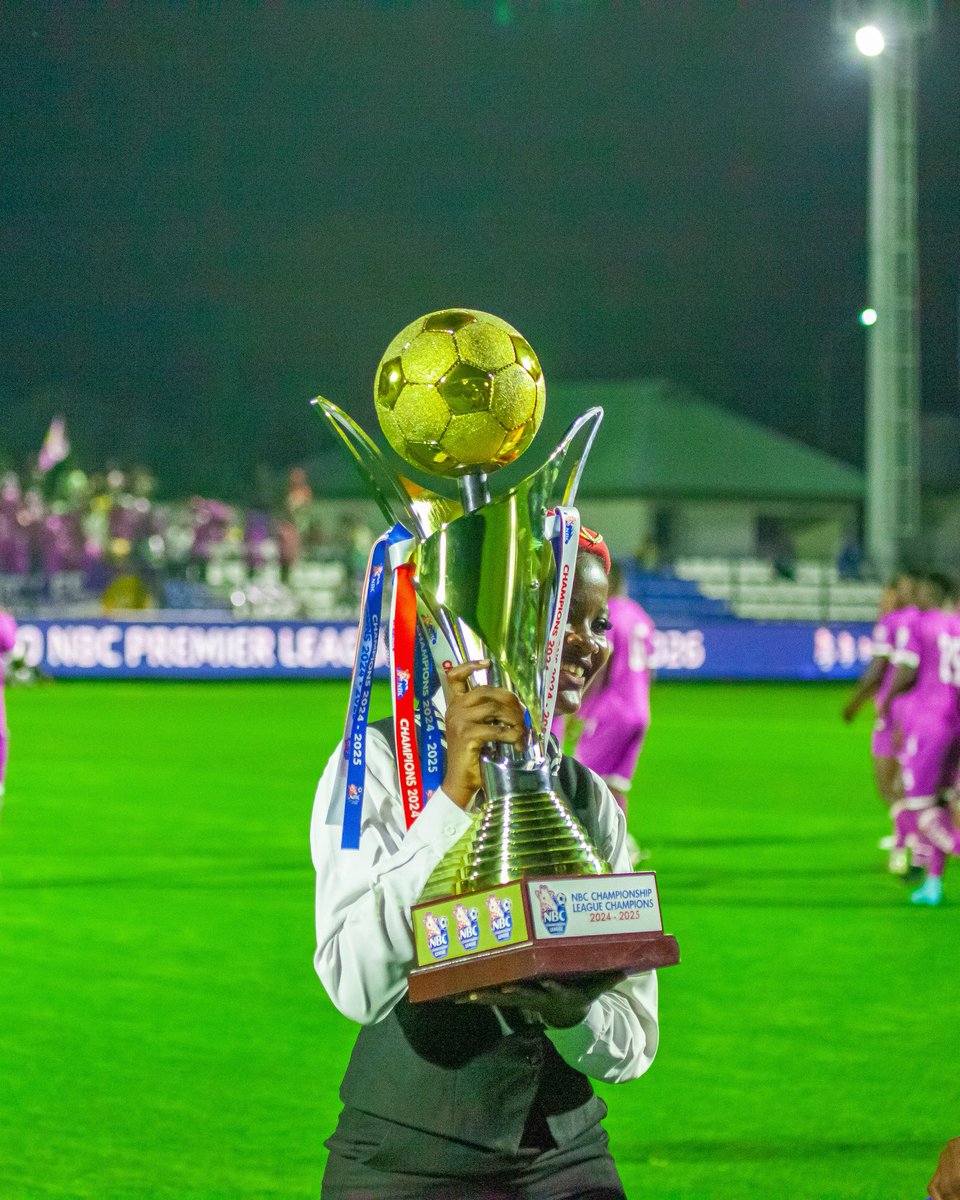 Mwali wetu akiwa amebebwa na mrembo kutusubiri baada ya mchezo. 
🏆🏆🏆

28'
Mtibwa Sugar 1️⃣-0️⃣ Mbeya City
⚽ Hillary

#MtibwaSugar #Mtibwa
#NBCChampionship
#UnitedWeStand