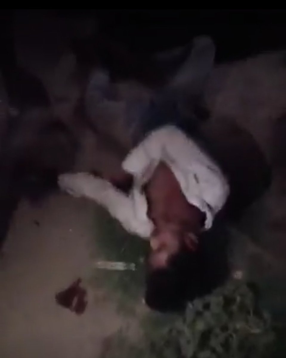 फतेहपुर तेज रफ्तार बाइक की ट्रैक्टर से जोरदार टक्टर 
 हादसे में बाइक सवार एक युवक की मौके पर मौत दूसरा गंभीर रूप से घायल मौके पर पहुँची पुलिस ने घायल को अस्पताल में कराया भर्ती थरियाव थाना क्षेत्र के कस्तूरबा गांधी विद्यालय के पास का मामला 
<a href="/112UttarPradesh/">Call 112</a>
<a href="/fatehpurpolice/">FATEHPUR POLICE</a>