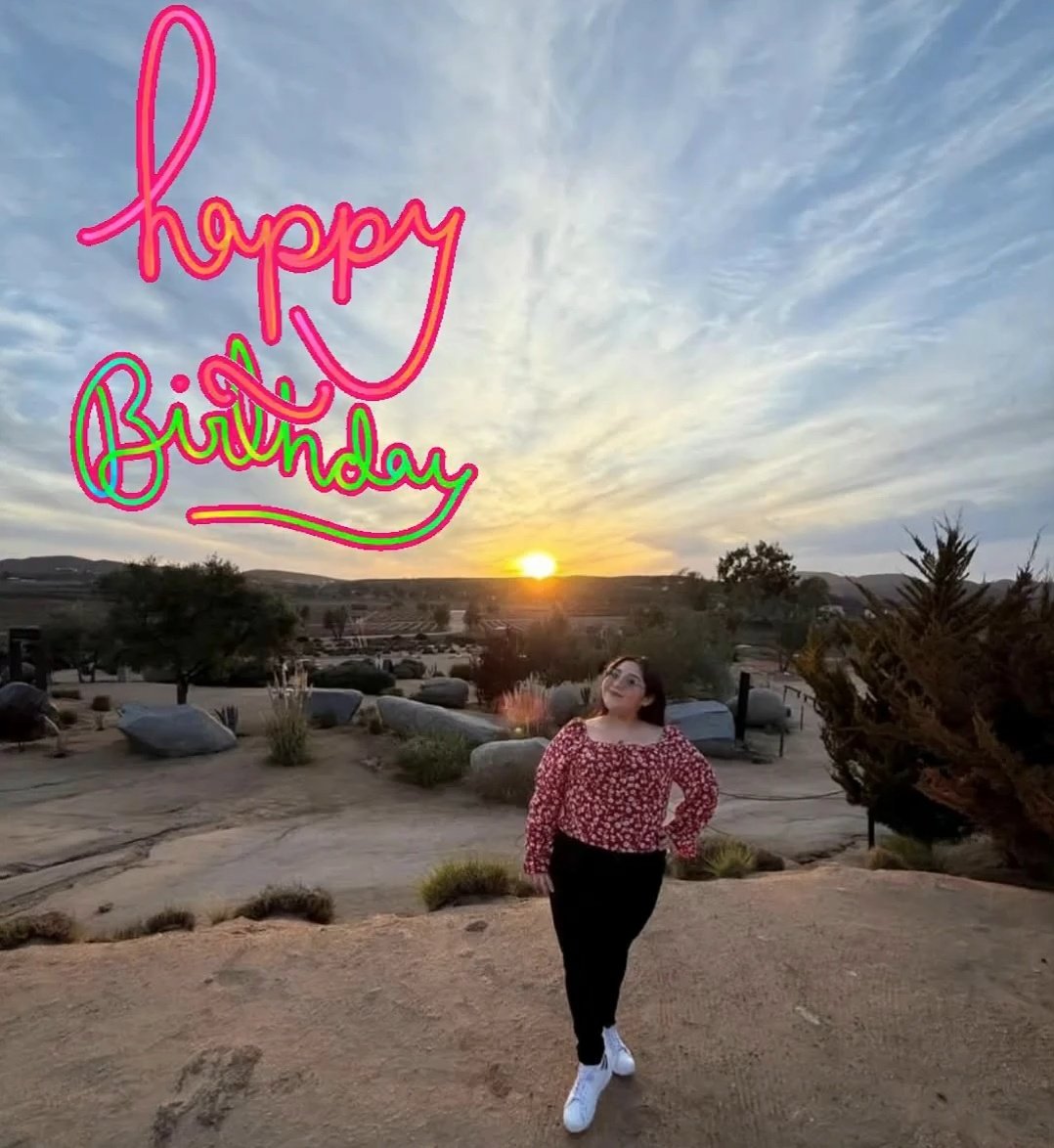 OirAmorBC's tweet photo. #HoyEsUnBuenDía para felicitar a una de nuestra princesas de #OABC @AilinegutieRRez 🎂🎈🎉🎁 Feliz Cumple Guapa!!!
Que tengas un GRAN día, nuestros mejores deseos para ti!
Cc. @RioRomamx @Raul_Roma @JoseLuis_Roma https://t.co/Tqoll5gOuA