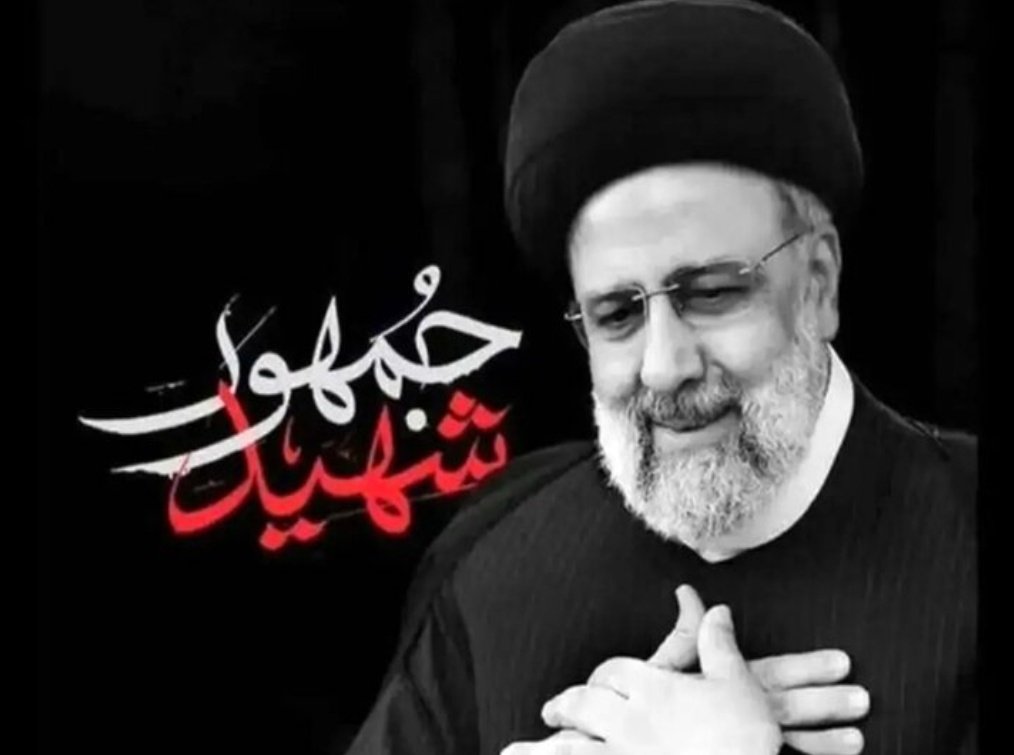 AMotevasselian's tweet photo. بیایید فقط دوتا از خدمات دولت سیزدهم رو باهم مرور کنیم:
✅ اصلاح ساختار بودجه؛ کاهش وابستگی بودجه به درآمدهای نفتی در دولت #خادم_حرم_ایران
✅ تسویه غالب بدهی های خارجی دولت قبل توسط دولت #علمدار_خدمت
روحش شاد و یادش گرامی باد💐💚🤍❤️ https://t.co/Kh2dMtlsxF