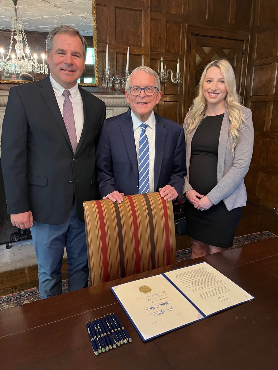 ⚡️Ohio's Energy Future⚡️: Today, <a href="/GovMikeDeWine/">Governor Mike DeWine</a> signed HB 15 into law, a win for ratepayers and innovation, marking a turning point in Ohio’s energy policy.

This legislation reinforces Ohio's commitment to competitive energy markets, customer choice, and strategic infrastructure