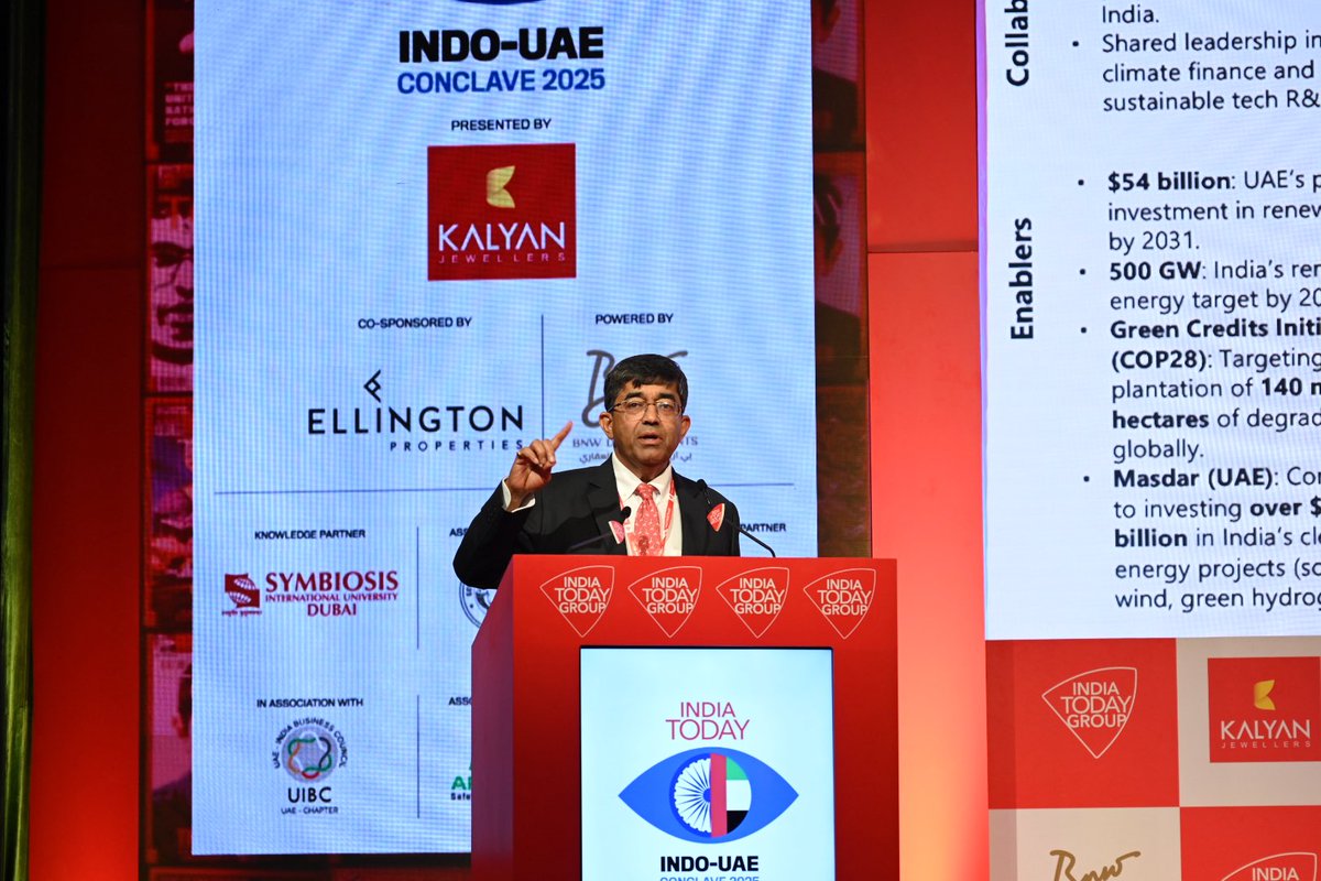 PrvnPardeshi's tweet photo. https://t.co/15AiQ0vvl2
@IndembAbuDhabi  @IndiaToday  @rajchengappa @UIBCIndia spoke #maharashtra path to 1 trillion usd by 2028 leveraging investments in #solarenergy @blockchain @foodprocessing and win win bilateral trade in partnership with @navdeepsuri @DPWorldUAE under visionary leadership @Dev_Fadnavis