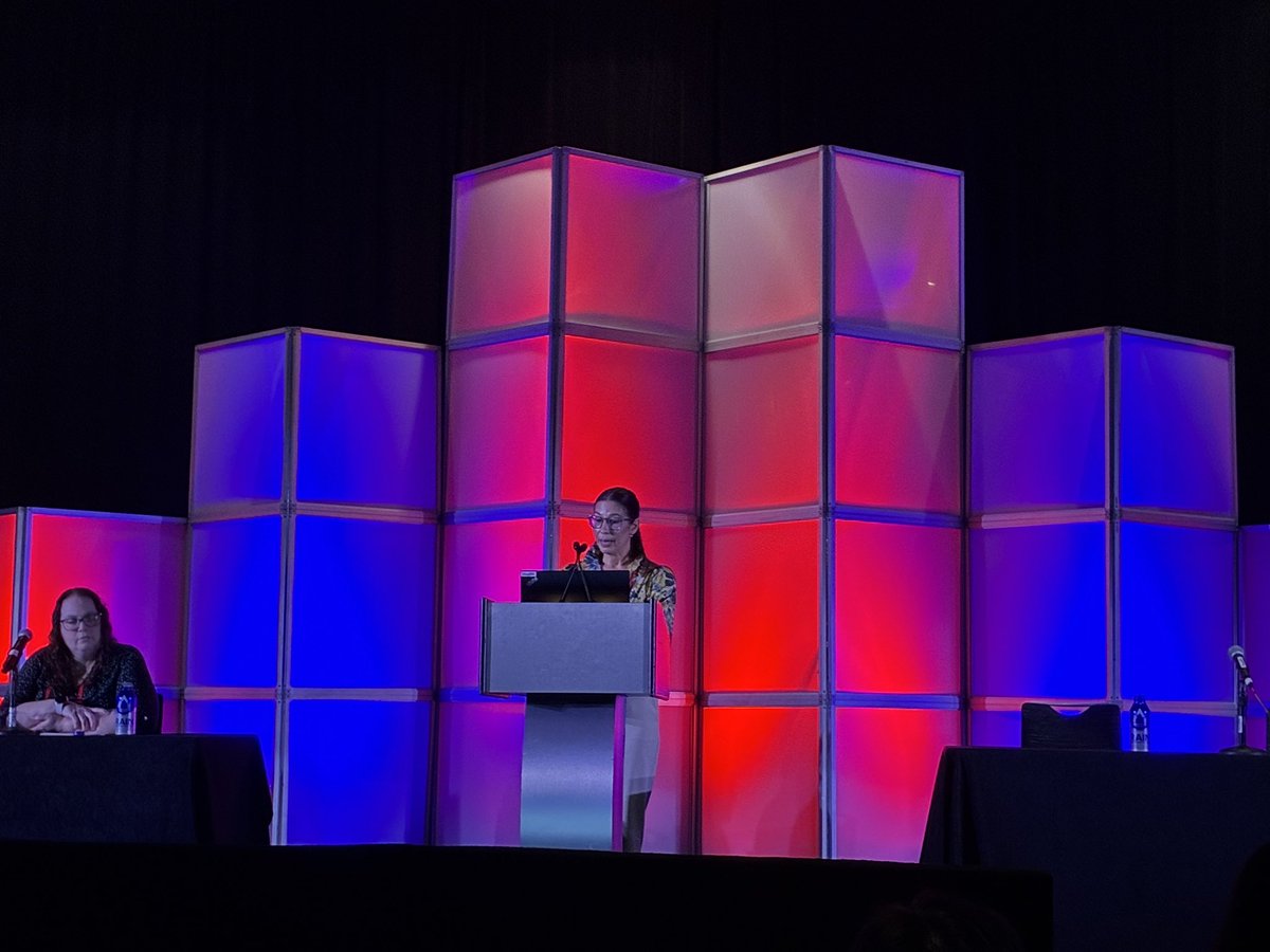 EMPoisonPharmD's tweet photo. Tox time at #SAEM25 the incredible Jess Rivera-Pescatore PharmD, DABAT, clinical director of Alabama poison dropping some great management pearls on the concerning rise of nitrous oxide induced neuropathy!

#AEMPLIFY https://t.co/7ePKjTGchF