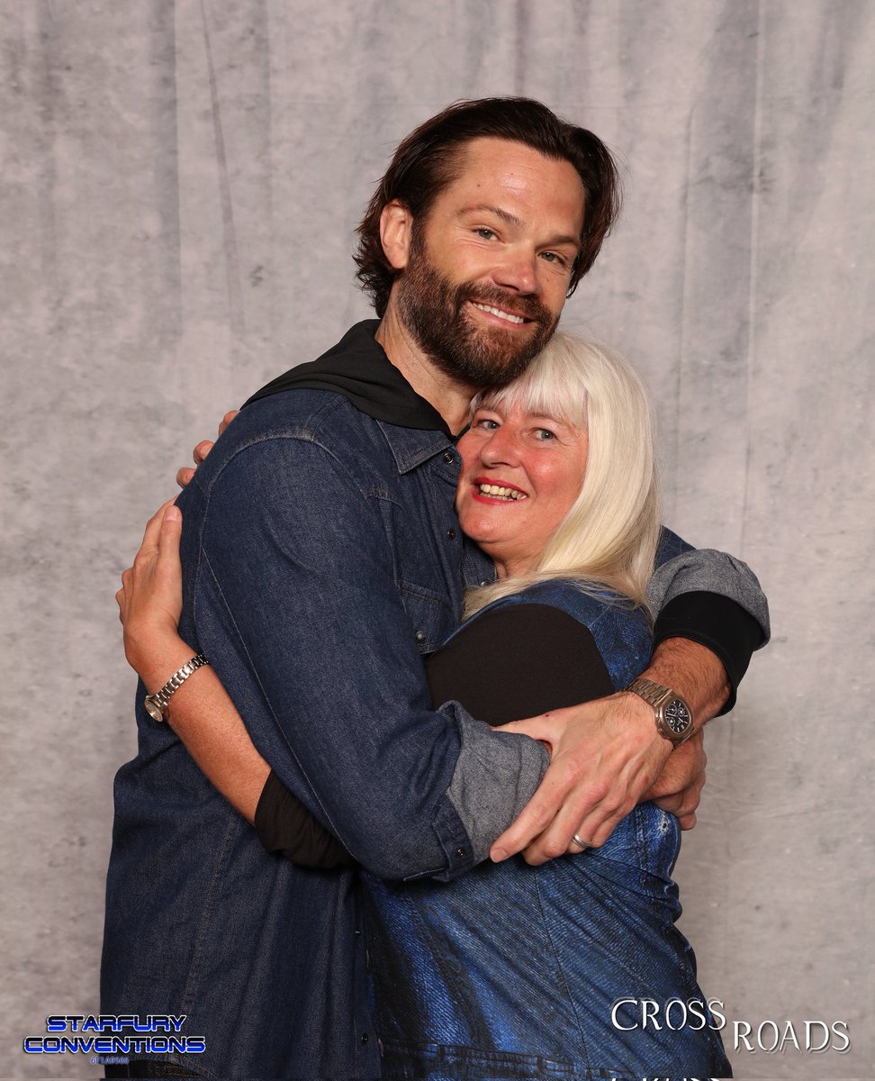 gabstdv's tweet image. It has been only a few days,but I miss @jarpad already. It was so much fun. Thank you all🥰
#CR10 #starfury #SPNFamily #JaredPadalecki #crossroads10