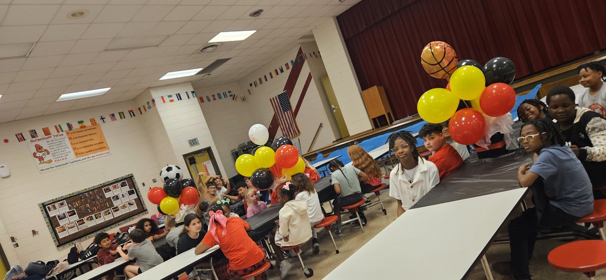a0f4d58e81e7441's tweet photo. The Gutermuth FRC has been in full swing this week. We had our last Advisory Council meeting of the year! We celebrated one of our members as she approaches motherhood, and we celebrated our student athletes! @FRYSC_JCPS @GoffnerGwen @GutermuthES @JCPSAsstSuptASP https://t.co/7tjk16p55N