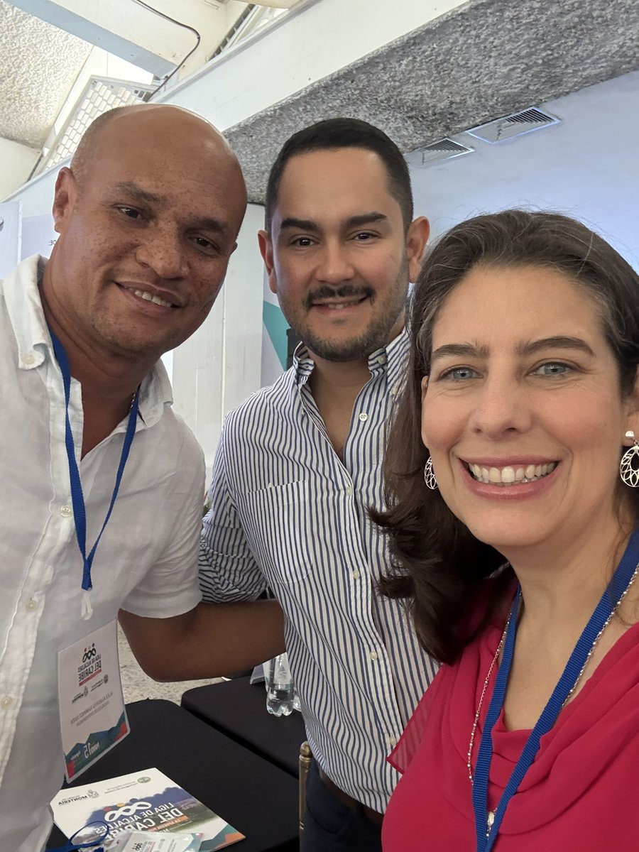 Hoy con los gobernantes del
Caribe colombiano #LigaGobernantesDelCaribe… propuesta de <a href="/dumek_turbay/">Dumek Turbay Paz</a> <a href="/AlcaldiaCTG/">Alcaldía de Cartagena</a> #UnaApuestaPorElTerritorio <a href="/Prisamediaco/">Prisa Media Colombia</a> <a href="/colombia_lider/">Colombia Líder</a> <a href="/kerguelenhugo/">Hugo F. Kerguelen G.</a> <a href="/monterialcaldia/">Alcaldía de Montería</a> <a href="/ErasmoZB/">Erasmo Zuleta Bechara</a> <a href="/GobCordoba_/">Gobernación de Córdoba</a>