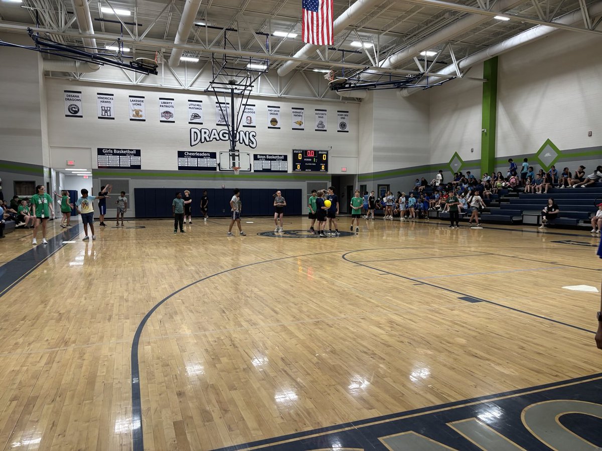 Our ⁦<a href="/DeSanaMiddle/">DeSana MS</a>⁩ Dragons had a blast today at the 6th &amp; 7th Grade Field Day! A huge shoot out to our amazing staff and volunteers for a fantastic day! ⁦<a href="/DMSPeyt/">Peyton</a>⁩