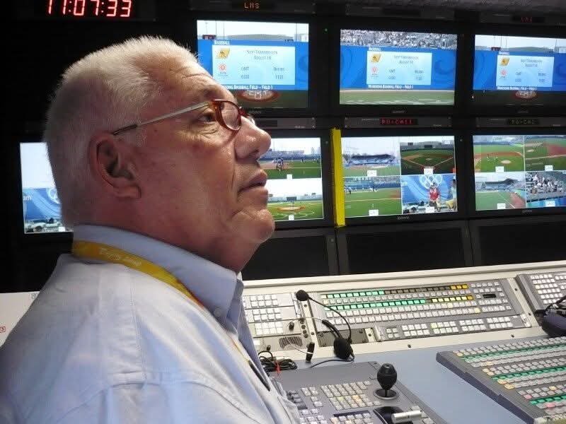 Triste noticia: falleció el productor Ezequiel García Trápaga, quien se entregó hasta último momento a la TVC y a la Revolución, y con quien tuve una muy buena relación en nuestros tiempos en la UJC. Fue Premio Nacional de Televisión en 2025. Condolencias a familiares y amigos.