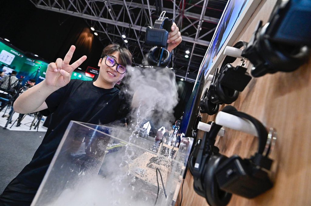 Integrate Middle East tweet media