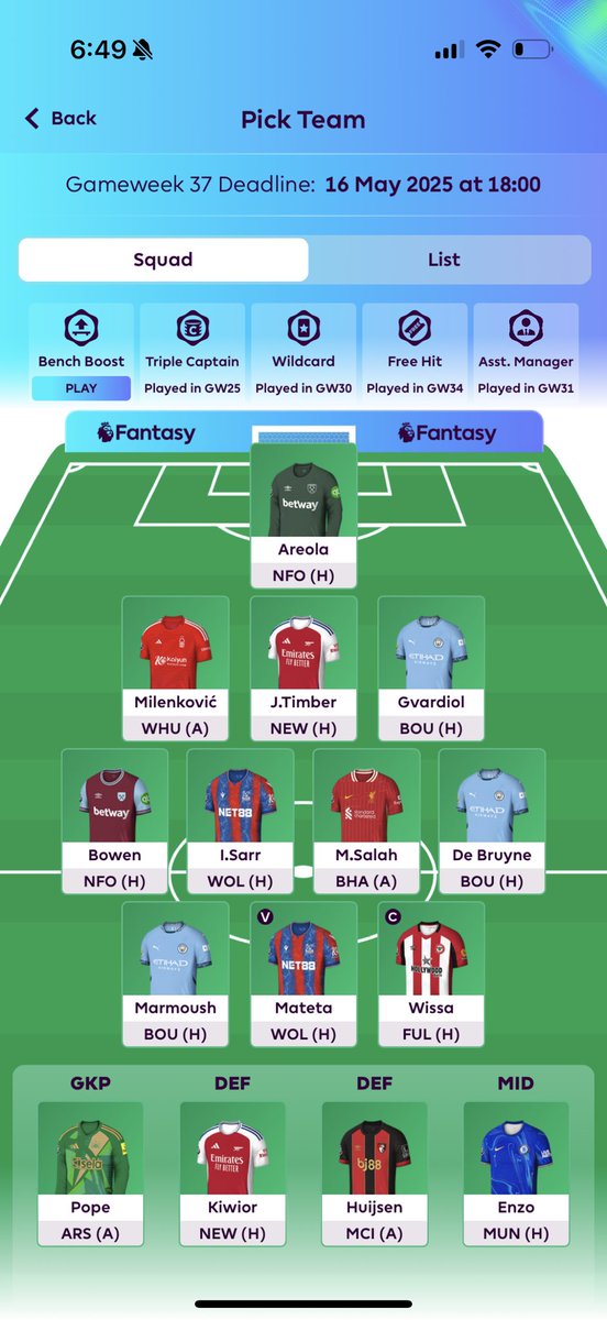 U18Eja's tweet photo. @RedditorYT I’ve got bench boost 2.5mil and 2 ft any advice cheers https://t.co/Qn4KbFD48p
