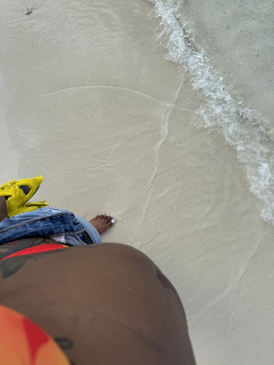 Chinkyface_'s tweet image. Fell in love and got a bump 🥰❤️🤰🏽