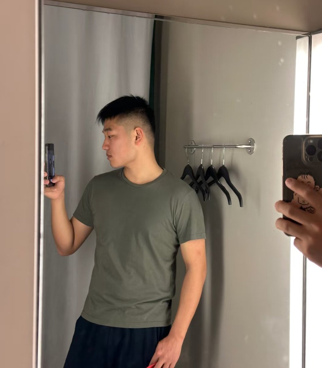 你们觉得我是正脸好看还是侧脸好看，谁说我丑我拉黑谁，哈哈😃#能给我介绍个男朋友吗？