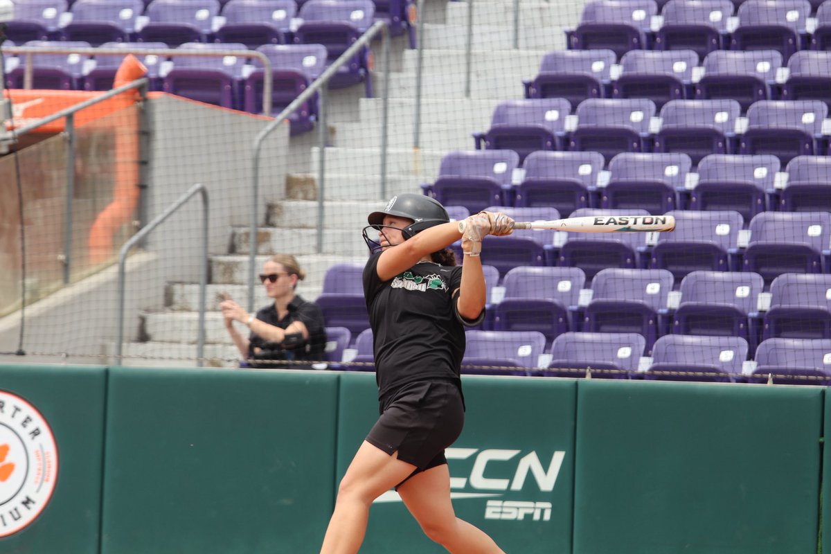 UpstateSoftball's tweet image. It’s time to dance. 

#RoadtoWCWS