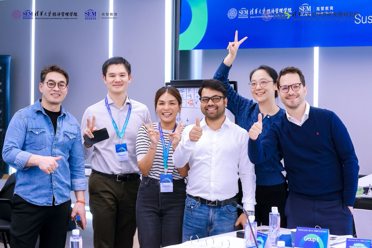 Tsinghua_Uni's tweet photo. EPP goes offline! @SEM_Tsinghua 36 policymakers from 23 developing countries gather to tackle #climatepolicy, low-carbon transition &amp; #greenfinance. They blend courses &amp; field research, bringing a powerful global network to drive #sustainability! #StudyAtTHU https://t.co/SQB38m7AjM