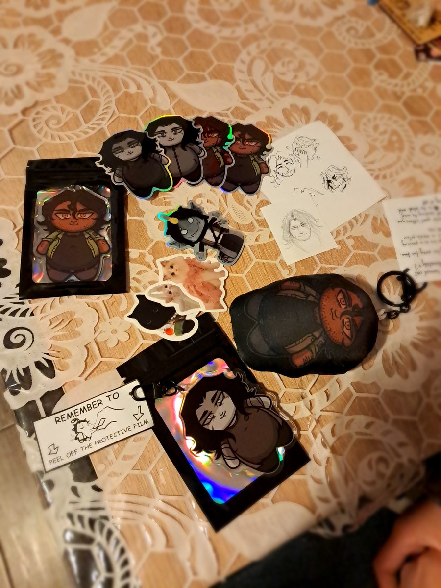 DZIĘKUJEMY BARDZO <a href="/DemonMage_/">DemonMage🔞 COMMS OPEN✨</a>  ZA TAK CIEPŁY PREZENT Z POLSKI 🥰🤩
Dziękujemy za Waszą kreatywność, za Waszą grę i za całe to piękno ☺️