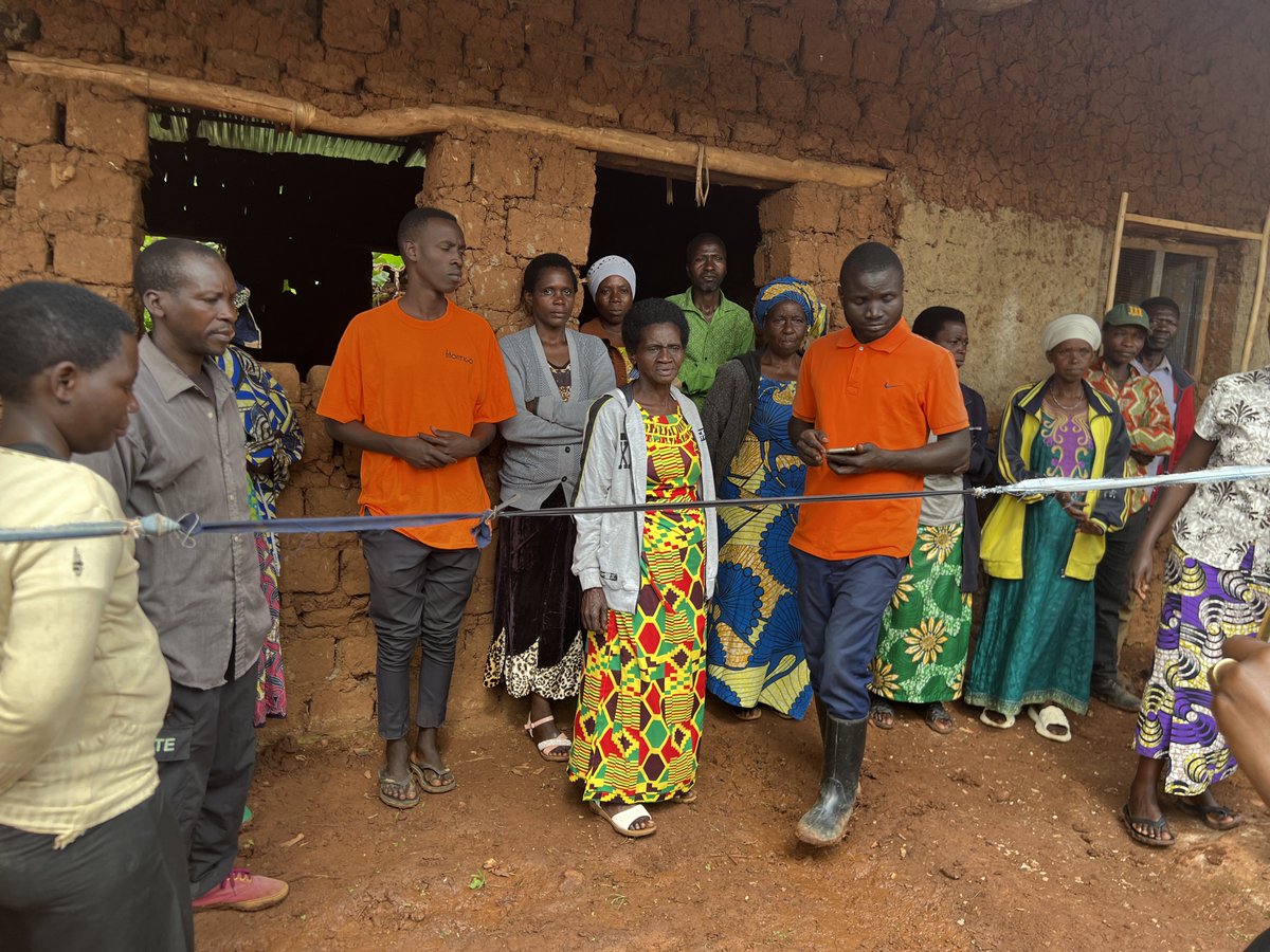 Lee_Fabricee's tweet image. In Mataba Village, located in Nkoto Cell of Murambi Sector, @KarongiDistr, beneficiaries of the #PRISM project are preparing to uplift their community by donating 750 chickens to neighboring households. 

This initiative is part of a broader, community-led effort to combat…