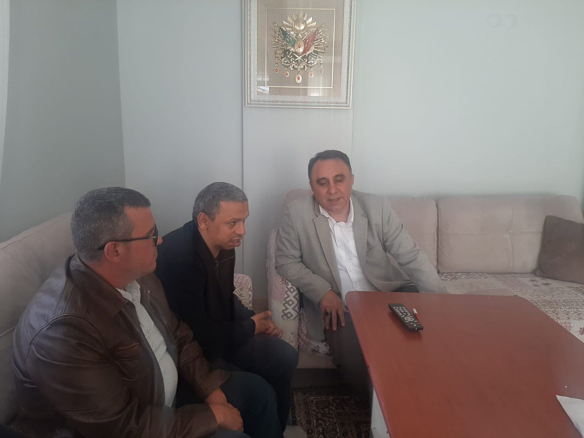 Empati ve sevgiyle, dünyayı daha erişilebilir bir yer haline getirebiliriz…
Mahallemizde bulunan kıymetli ailelerimizi ziyaret etmeye devam ediyoruz.
#EngellilerHaftası 
<a href="/abdullahozdemir/">Abdullah Özdemir</a> 
<a href="/demir_erdem/">Erdem DEMiR 🇹🇷</a> 
<a href="/Gencay_Bulut_/">Gencay BULUT 🇹🇷</a> 
<a href="/onder_aykrglu/">Önder Aykıroğlu</a> 
<a href="/ak_uskudar/">AK Parti Üsküdar</a>