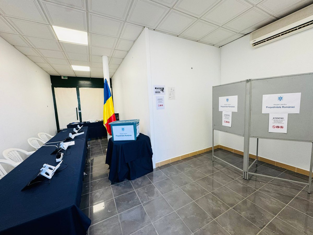Îi invit pe toți cetățenii români din 🇵🇹 să participe, în perioada 16-18 mai, la turul II al alegerilor pentru Președintele 🇷🇴 în aceleași 9 secții de votare din 🇵🇹. Am luat toate măsurile pentru un proces de vot facil&amp;rapid. Documentele necesare și adresele secțiilor de votare👇