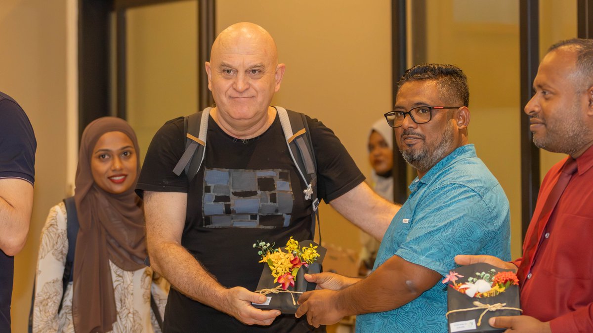 M8_Council's tweet photo. Multi-Specialty medical camp team from Treetop, that is scheduled to be held in this island has been welcomed.

https://t.co/WId3TsHRGP

@treetophospital @MoHmv @DhAtollHospital https://t.co/plKnXfl4eO