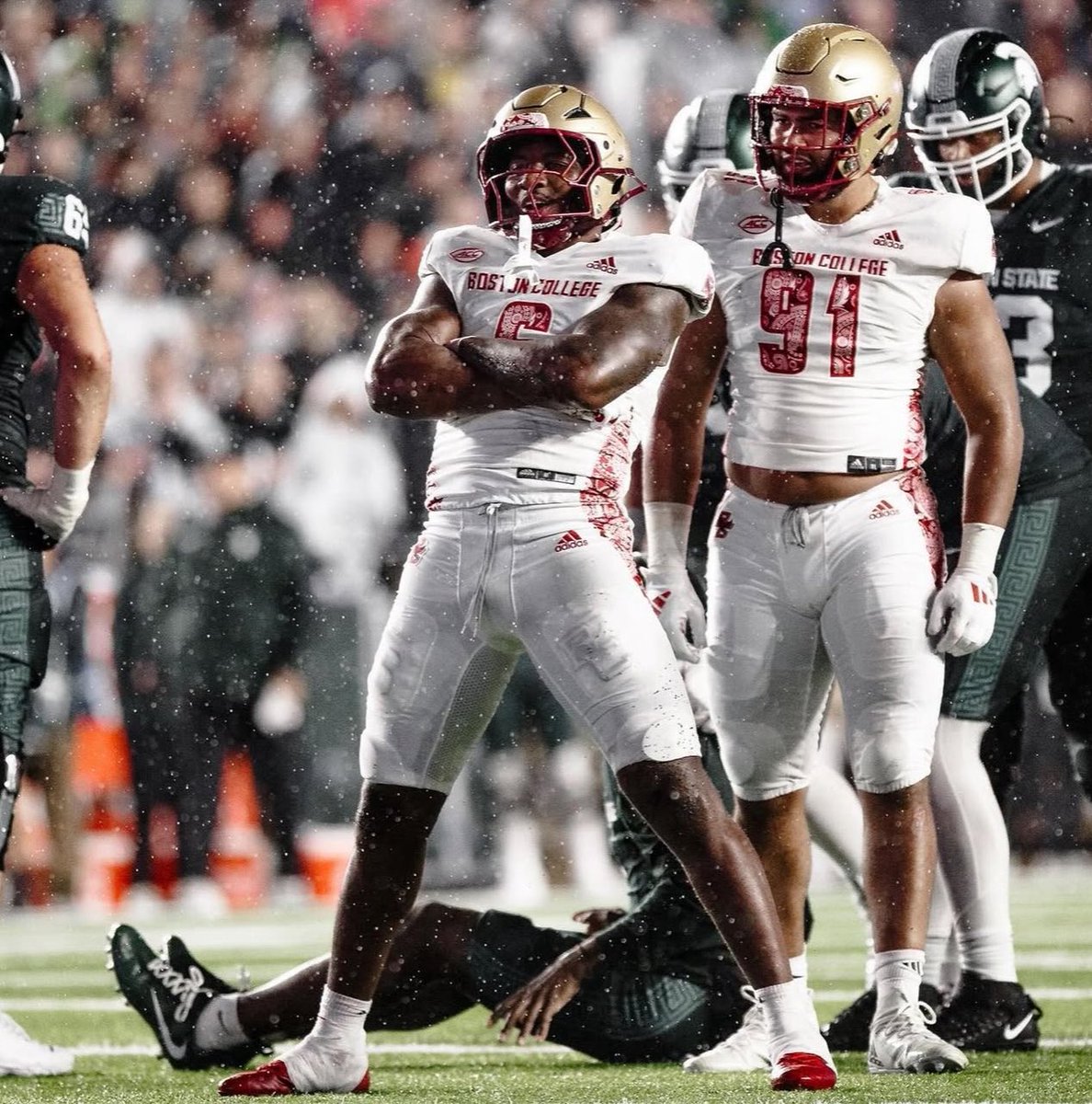 Roman igwebuike (@roman_igwebuike) on Twitter photo Blessed to receive an offer from Boston College!!
<a href="/FBCoachOB/">Dan O'Brien</a> <a href="/Jordanlynch06/">Jordan Lynch</a> <a href="/BCFootball/">Boston College Football</a> <a href="/AllenTrieu/">Allen Trieu</a> <a href="/EDGYTIM/">Timothy “EDGYTIM” OHalloran</a> <a href="/CaravanFootball/">Caravan Football</a>
#AGTG #NextLevel Blessed to receive an offer from Boston College!!
<a href="/FBCoachOB/">Dan O'Brien</a> <a href="/Jordanlynch06/">Jordan Lynch</a> <a href="/BCFootball/">Boston College Football</a> <a href="/AllenTrieu/">Allen Trieu</a> <a href="/EDGYTIM/">Timothy “EDGYTIM” OHalloran</a> <a href="/CaravanFootball/">Caravan Football</a>
#AGTG #NextLevel