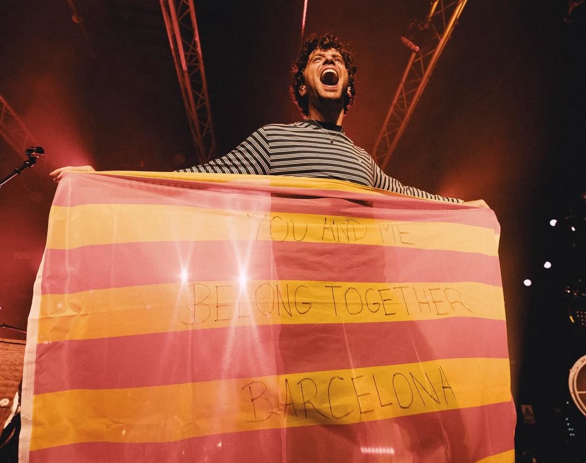 MarkAmborr's tweet photo. Barcelona, THANKS FOR SCREAMING SO LOUD WITH ME LAST NIGHT. 

May 14. 2025. https://t.co/PVG3Qu9N6q