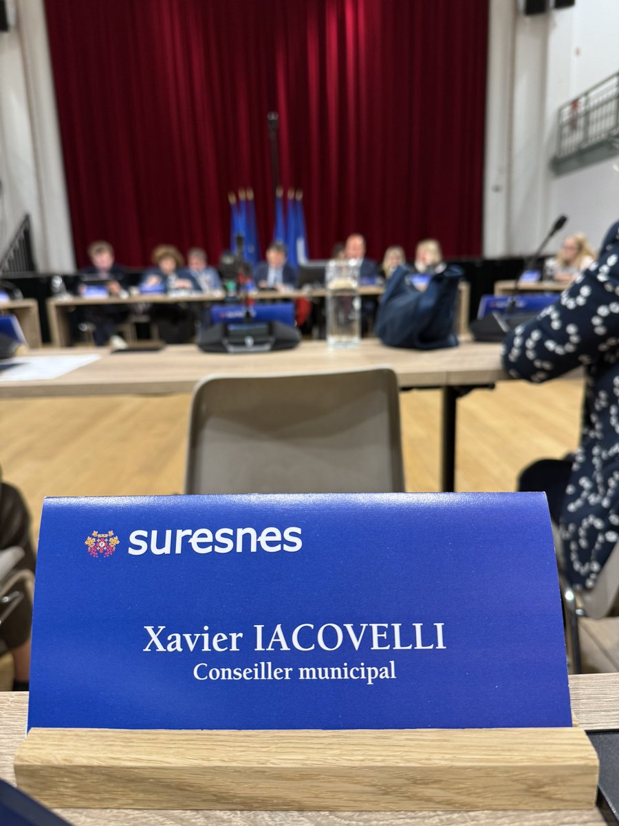 iacovellixavier's tweet image. En conseil municipal de #Suresnes. 
Nous avons fait part de notre volonté de cesser le maintien de la voiture #LAPI qui, selon nous, organise un véritable racket sur les habitants - pendant que la majorité en place ne cesse de supprimer des places de parking !