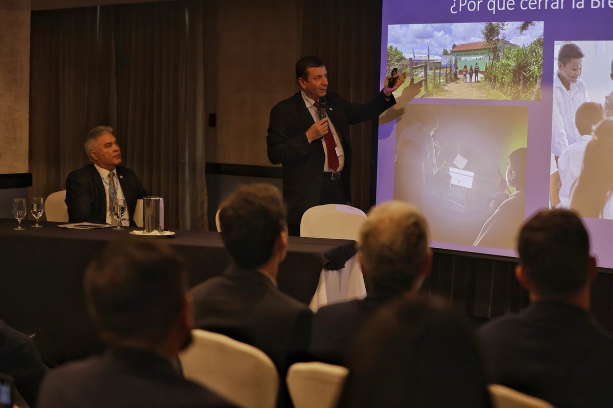 Guatemala impulsa la transformación digital con aliados estratégicos🤝

Nuestro país es sede del evento internacional #Partner2Connect, una iniciativa liderada por la UIT y el Gobierno de Guatemala que, a través del CIV, con aliados como Naciones Unidas, BID y el sector privado.