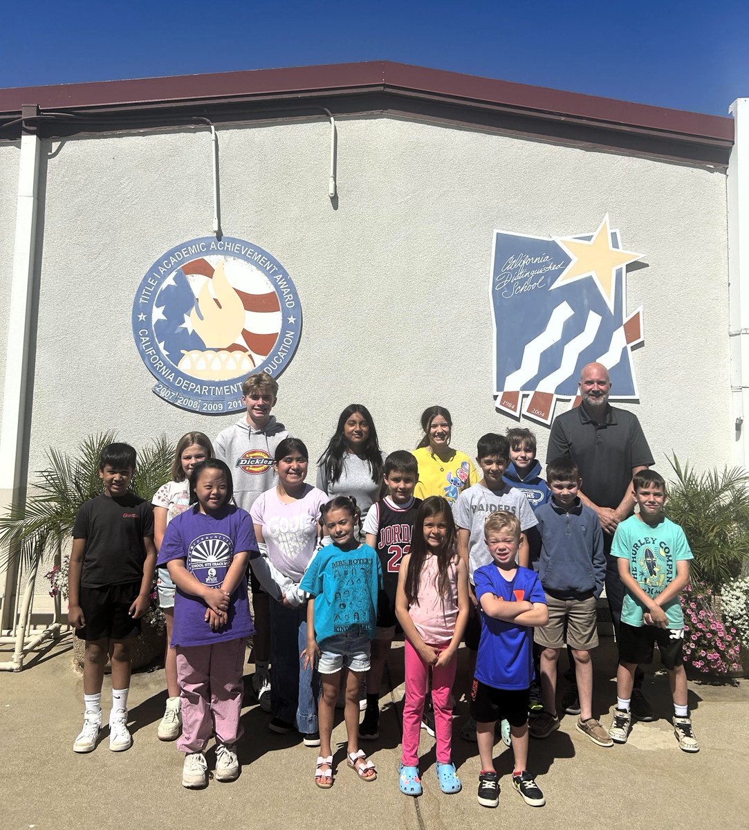 Manzanita Elementary School Students of the Month Honored | The Gridley News | Congratulations to the students of the month for May!! 📣🎉🏅 Check it out:gridleyherald.com/2025/05/15/532…

#Education #LocalNews #StudentSuccess