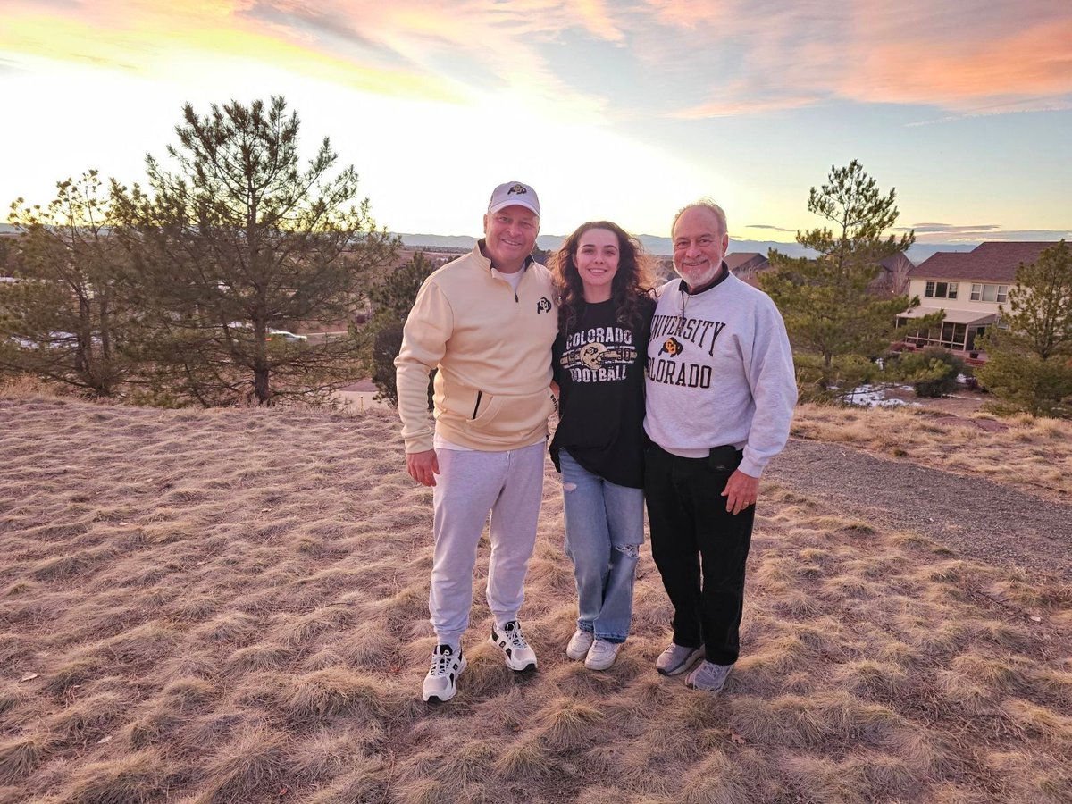Forever Buffs 🦬 (@cuboulderalumni) on Twitter photo When Richard Baca (Edu’71) told his mom he was going to CU Boulder, she replied, “Ah, que bueno jito. ¿Dónde está Boulder?” (That’s good news, my son. Where is Boulder?) 🏔️
What started as an unfamiliar place became Richard’s second home and the beginning of a Buffs legacy. When Richard Baca (Edu’71) told his mom he was going to CU Boulder, she replied, “Ah, que bueno jito. ¿Dónde está Boulder?” (That’s good news, my son. Where is Boulder?) 🏔️
What started as an unfamiliar place became Richard’s second home and the beginning of a Buffs legacy.