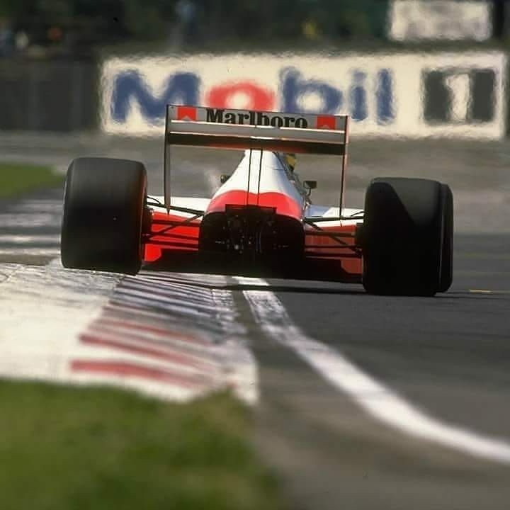 sennatheking's tweet photo. Ayrton Senna onboard the MP4/5 Honda V10

#ImolaGP 1989 
#F1 https://t.co/1LZZ2BnaEY